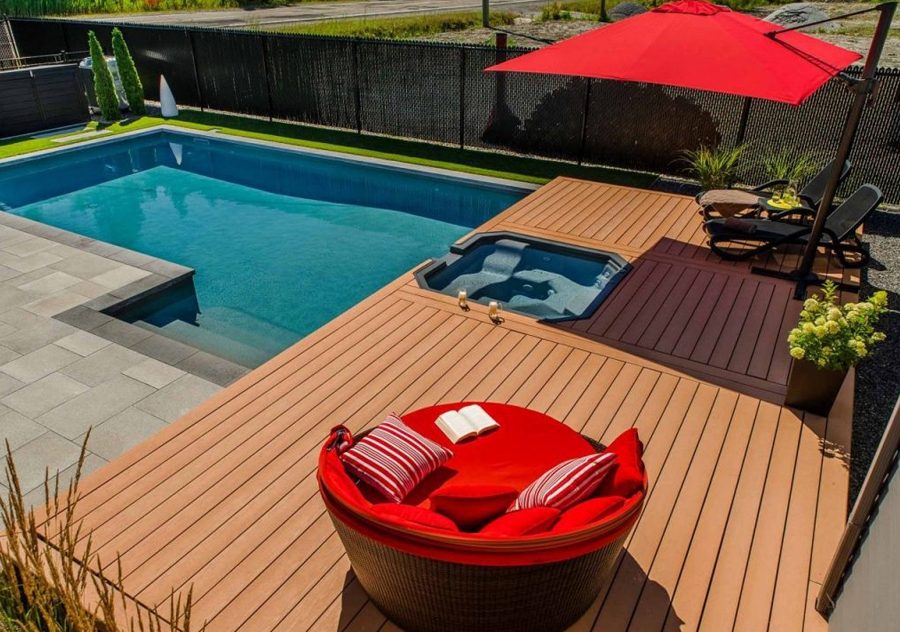 Terrasses en AZEK, composite ou bois traité : comment choisir les bons matériaux pour un aménagement durable et sans compromis
